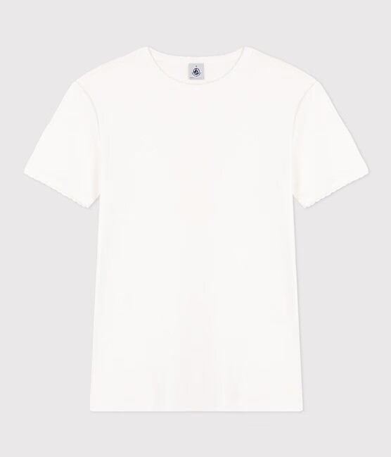 PEQUENO BARCO<br>A camiseta icônica, com acabamento em cocottesteek
