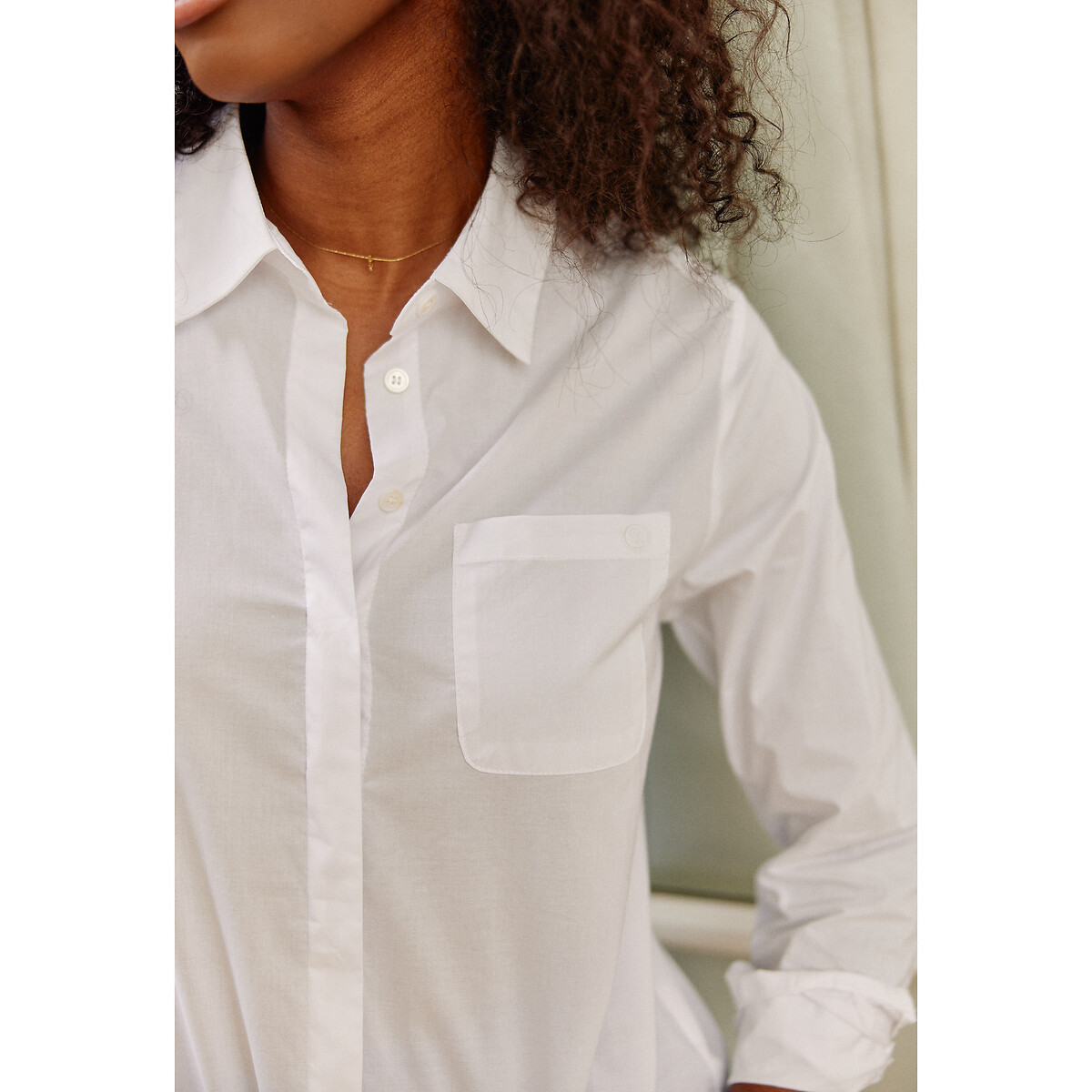 LA PETITE ETOILE<br>Camisa com fechamento por botões CARLI