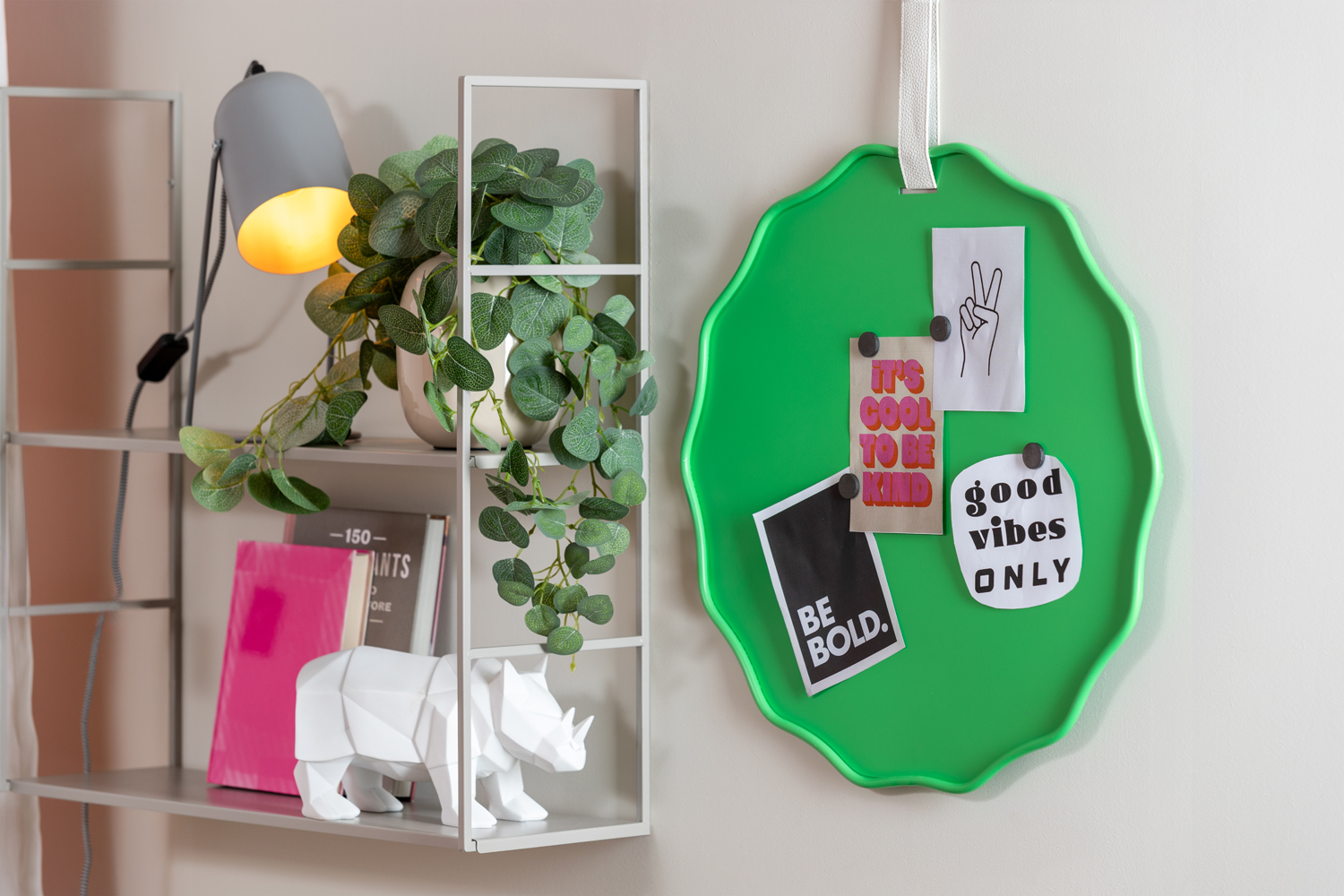 Memo board Funky Wave bright green