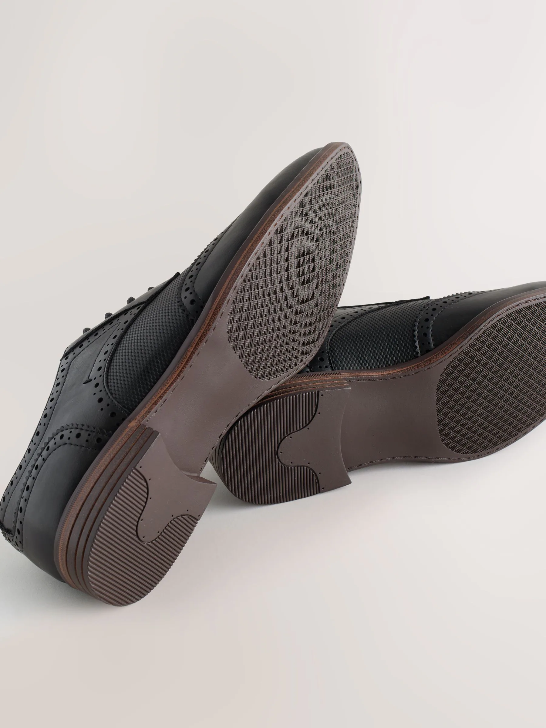 Zwart - Wingcap Brogue Shoes