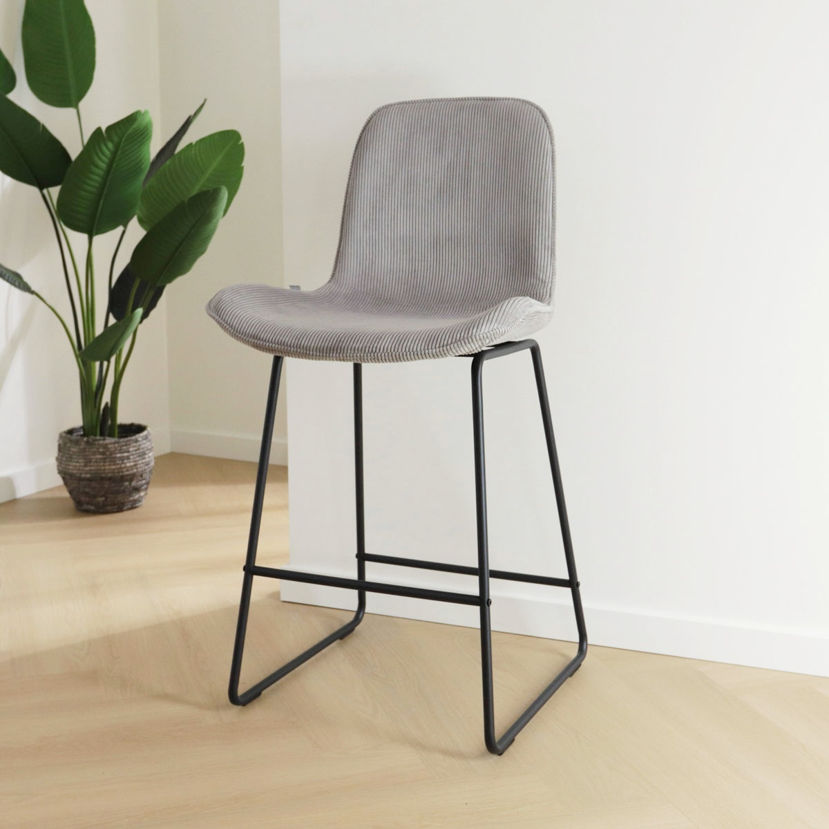 Barkruk Nino-Fé rib warm grijs - zwart onderstel - 75 cm