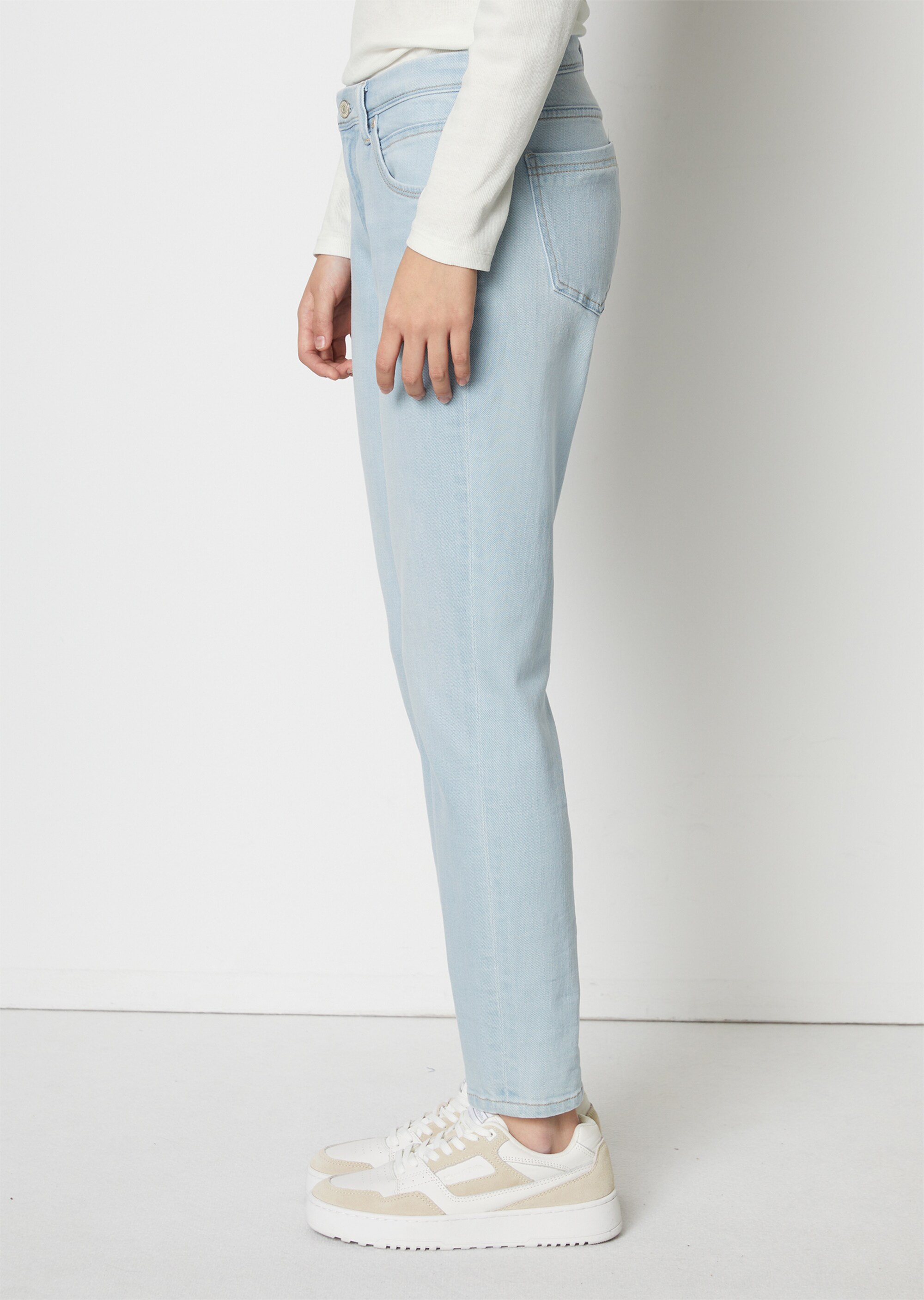 Jeans Modell ALVA slim croppedaus stretchigem Organic Cotton