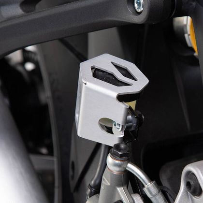 Protection maitre cylindre SW-MOTECH - BMW/DUCATI/KTM Universel - Gris