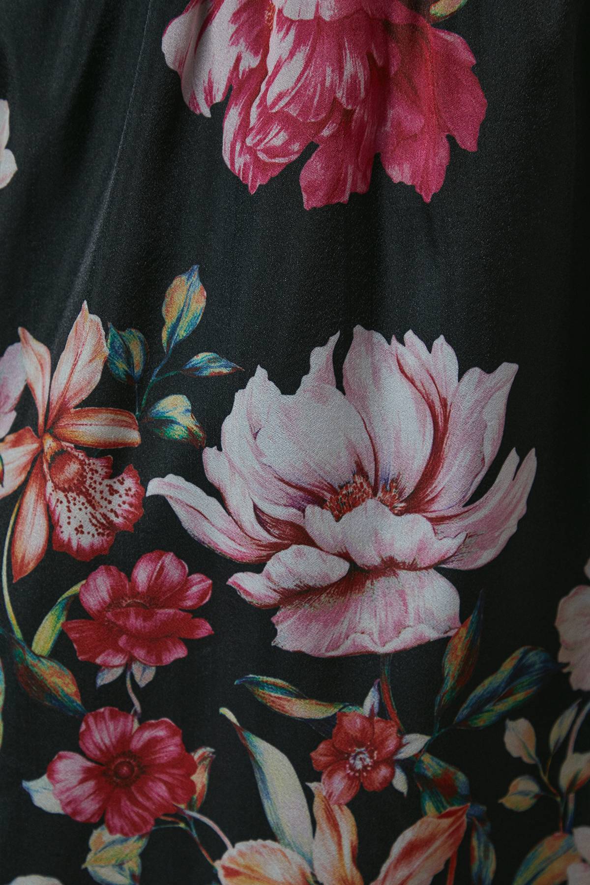 Oasis Robe Mi-longue en Organza Floral à Taille Froncée et Dos Noué