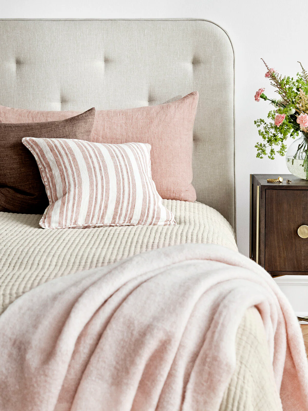 Cozy Living  Linen Gable pyntepude, Dusty Rose - 50x90 cm.