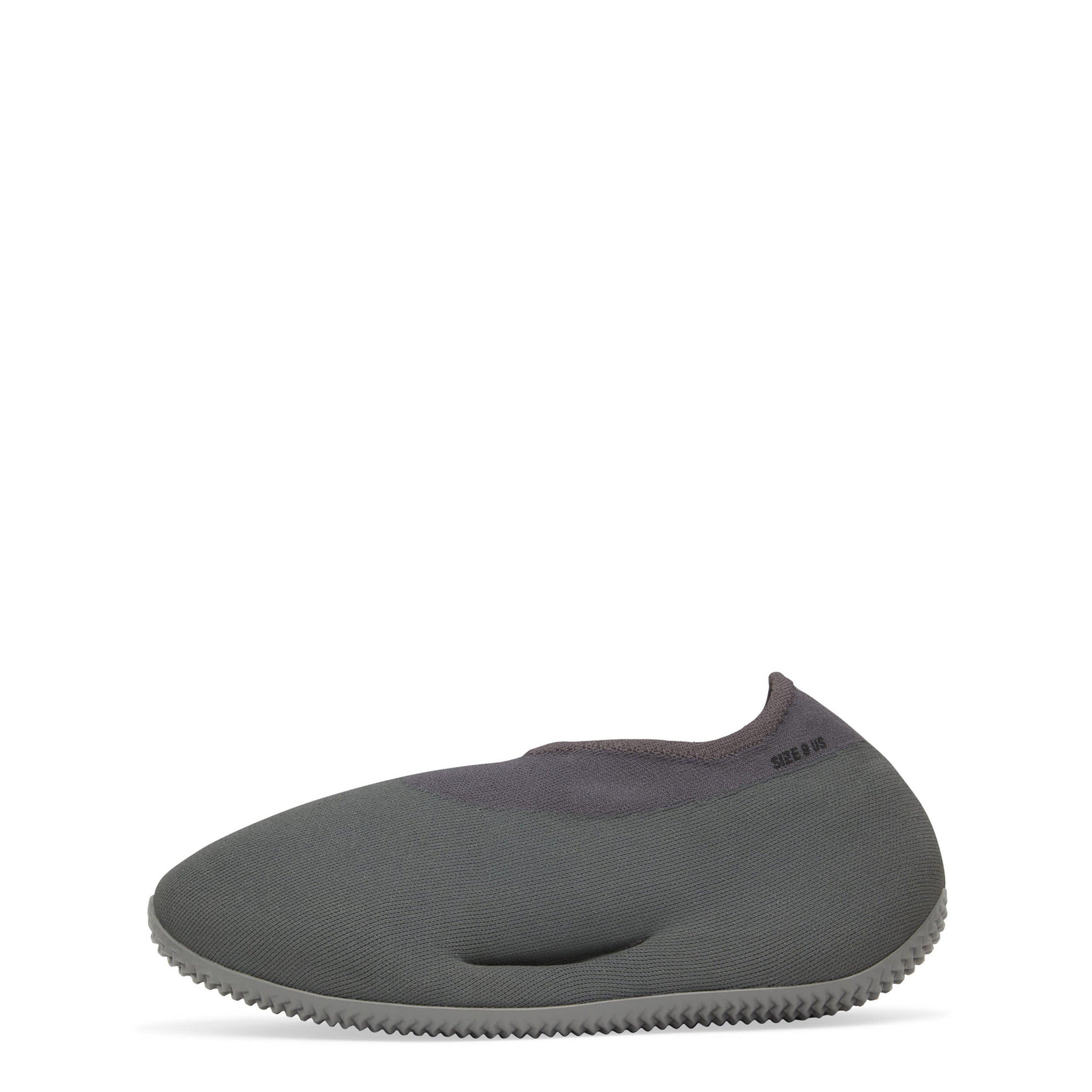 Yeezy Knit Runner Sneakers