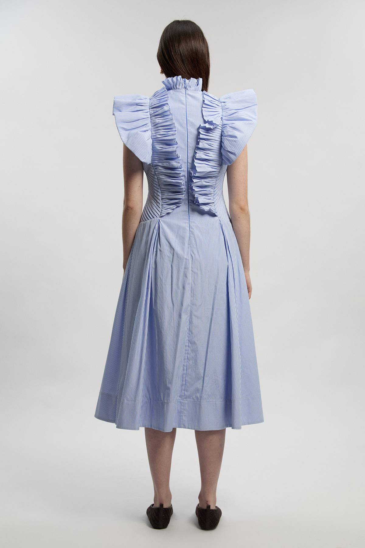 KarenMillen Robe Maxi Tissée à Rayures avec Manches à Volants Plissés