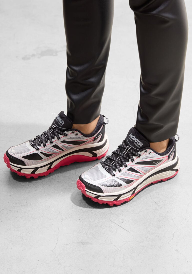 grijze hoka lage sneakers mafate speed 2