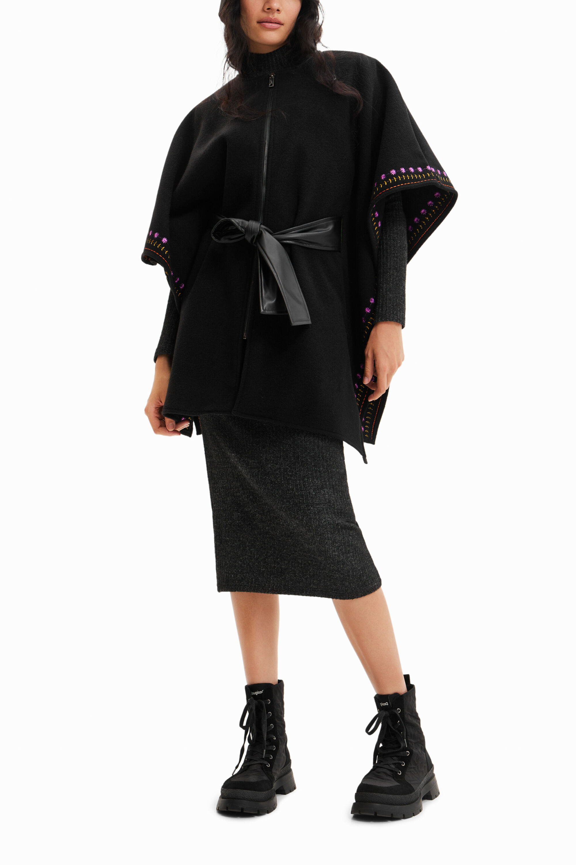 Ponchos bordados