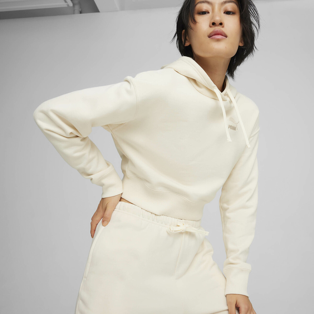 PUMA<br>Moletom com capuz Better Classics cropped