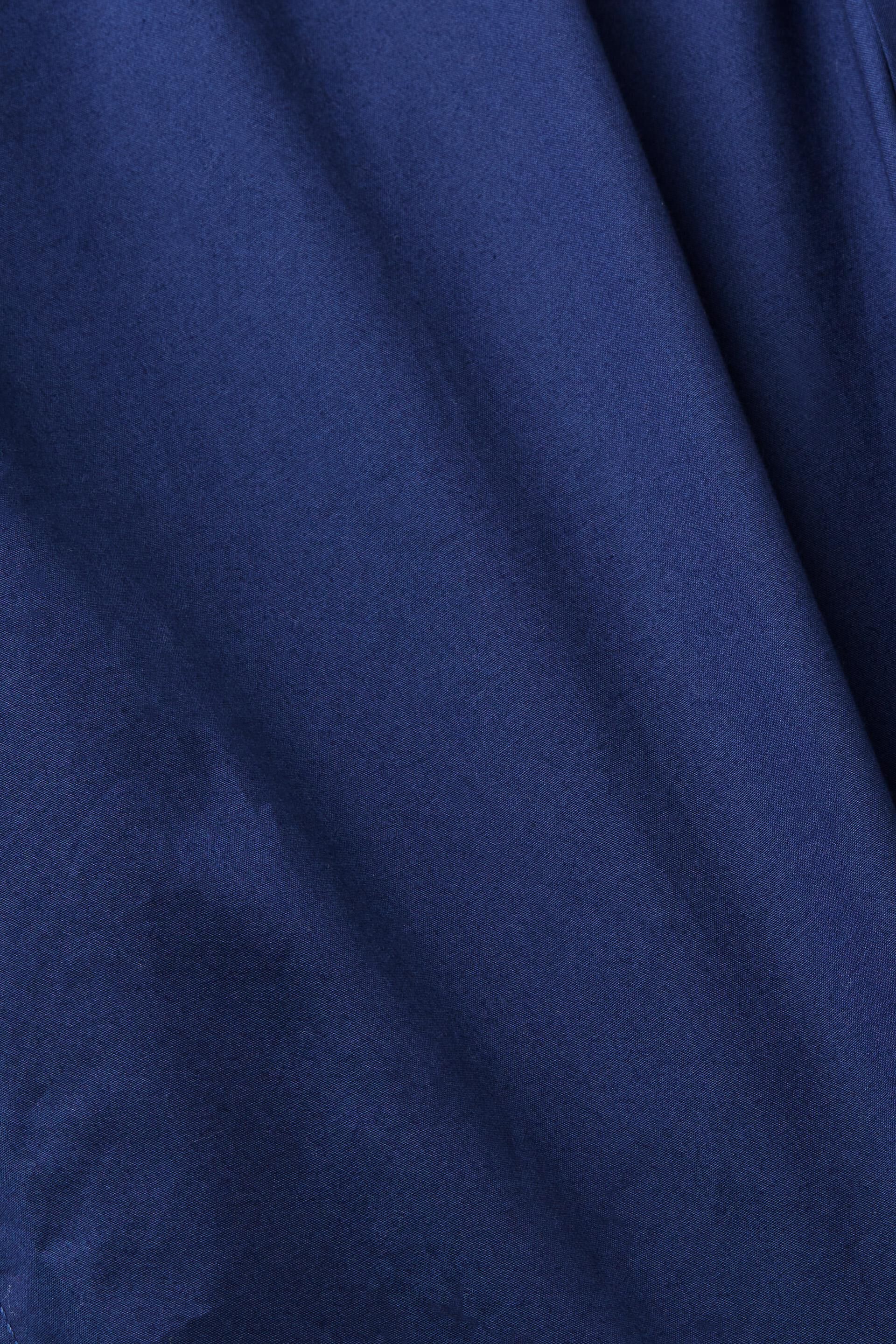 Chemise en coton dotée d'un col à pointes boutonnées