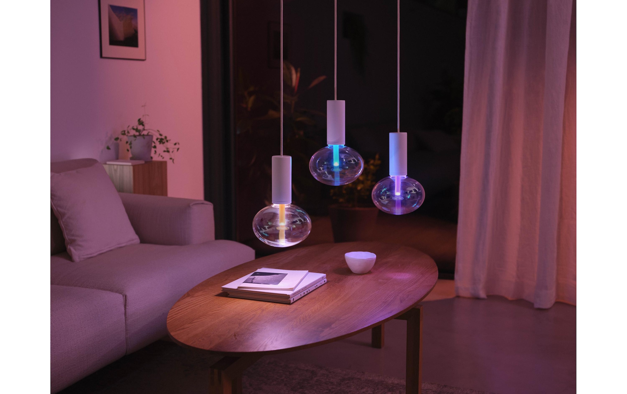 Philips Hue LED-Leuchtmittel »White & Col. Amb.« E27 Farbwechsler
