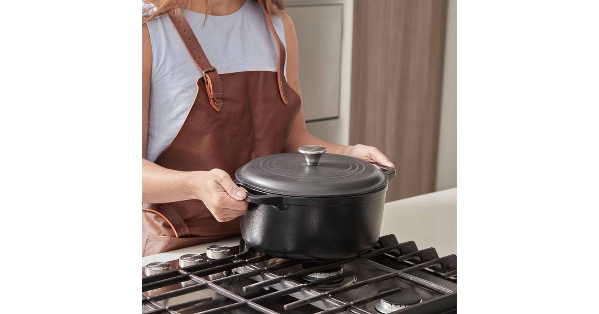 VictoriaDutch Oven, 26 cm 5,7 liter, Seasoned bak-/braadpan  (Zwart/zilver, Color+Kraft Cardboard Box)