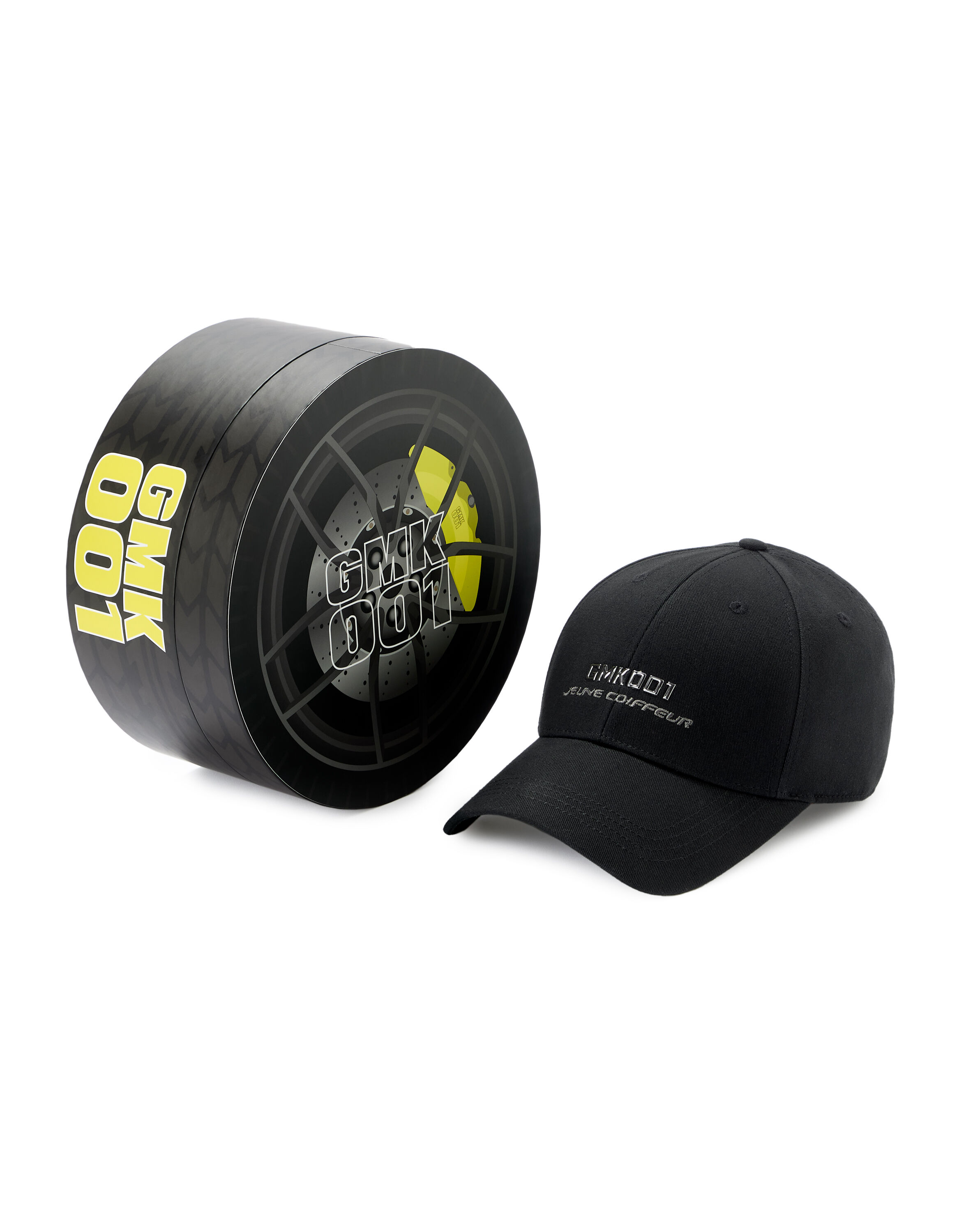 GMK - Casquette noire et sent bon