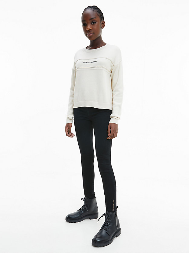 Calça jeans skinny de cintura média