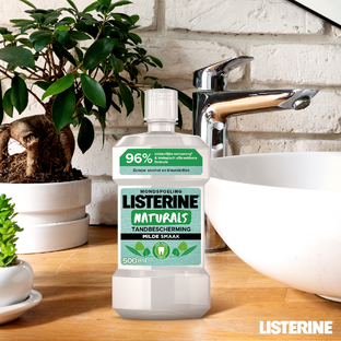 Listerine Naturals Tandbescherming Mondspoeling 500ML