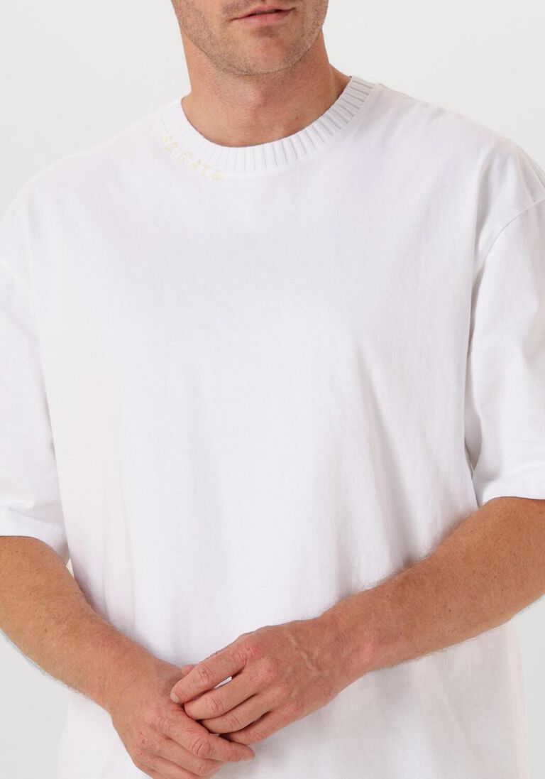 witte axel arigato t-shirt apex ribbed t-shirt