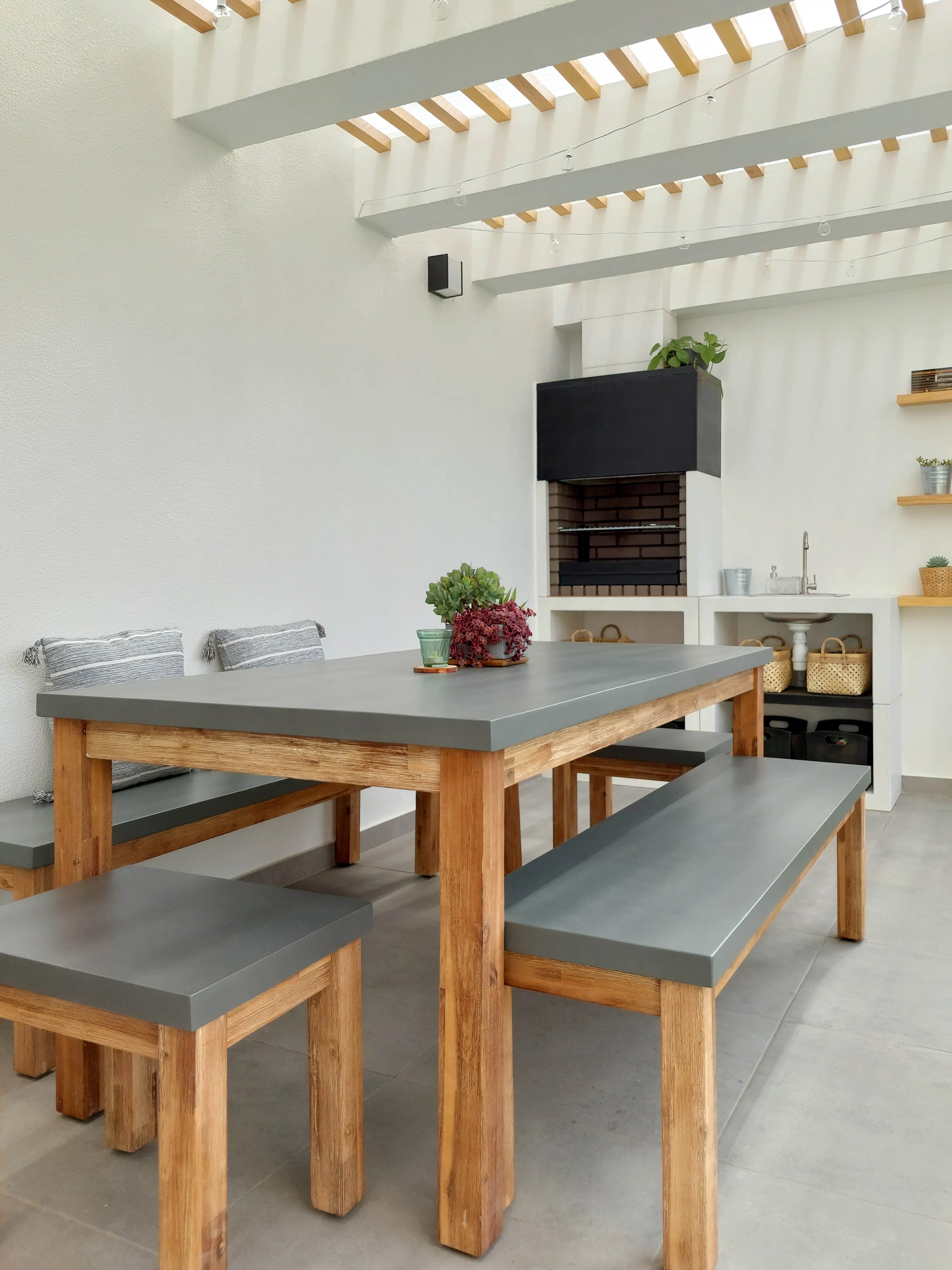 Tuinset met banken en krukken 8-zits OSTUNI Beton Grijs