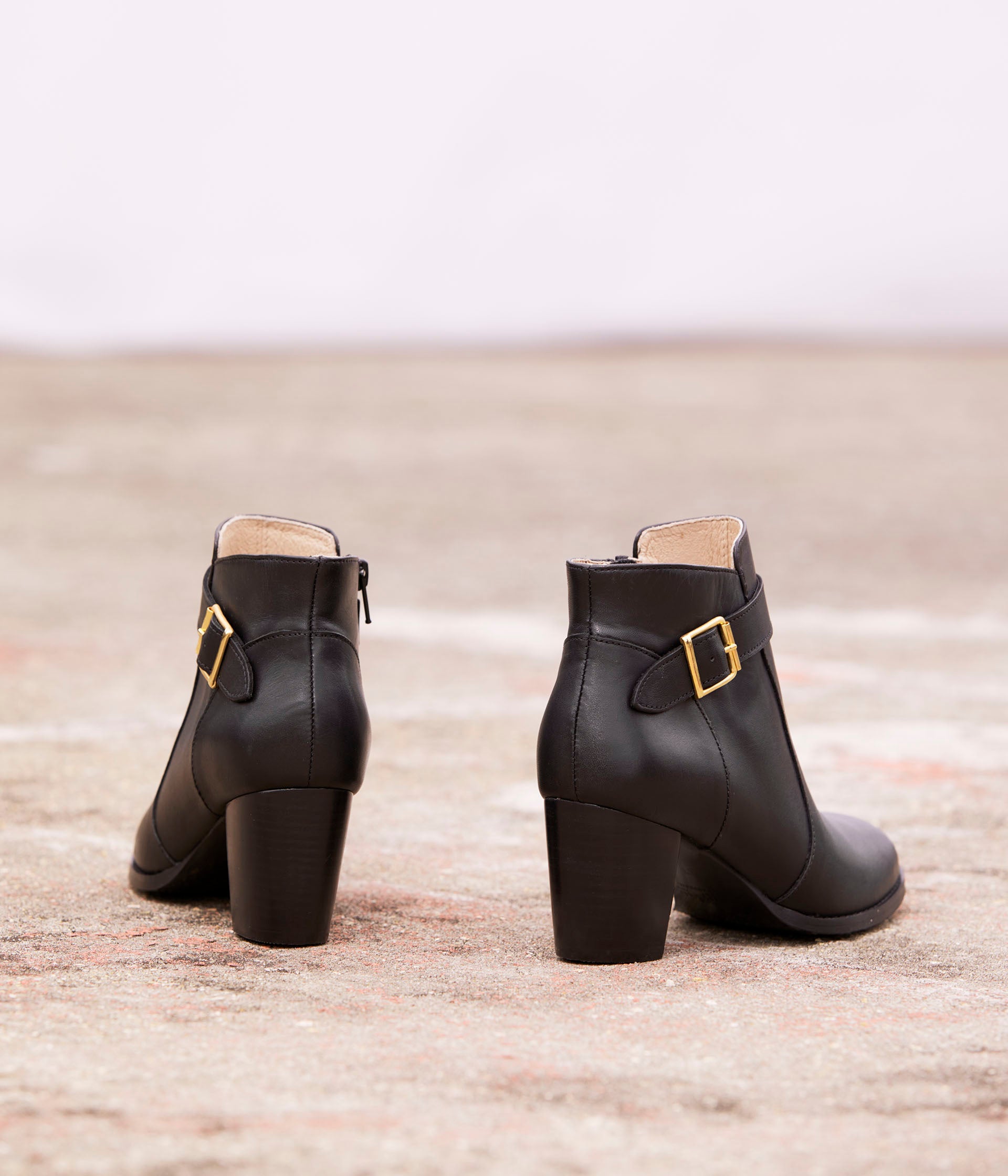 Bottines noires Postiche