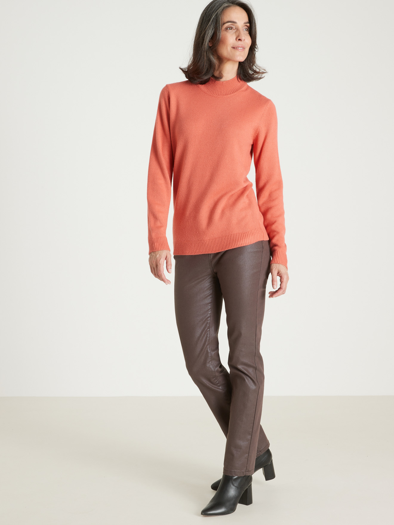 Pull col montant manches longues