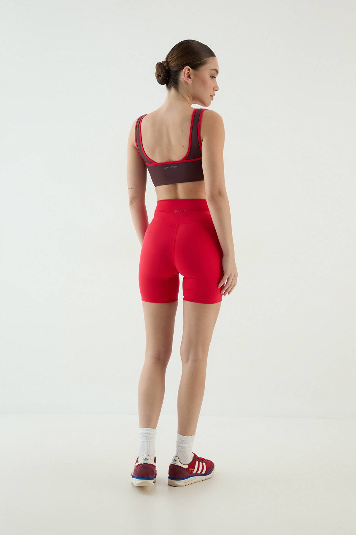 Brassière De Sport Dsgn Studio Sculptante À Devant Croisé