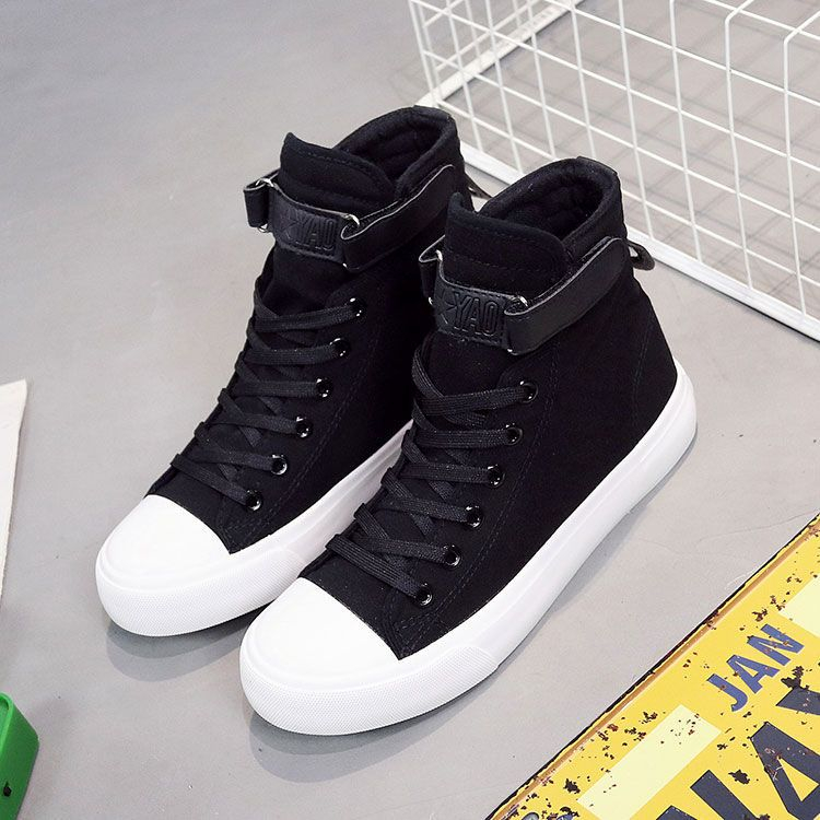 Solejoy - Bijpassende sneakers met panelen en hoge bovenkant
