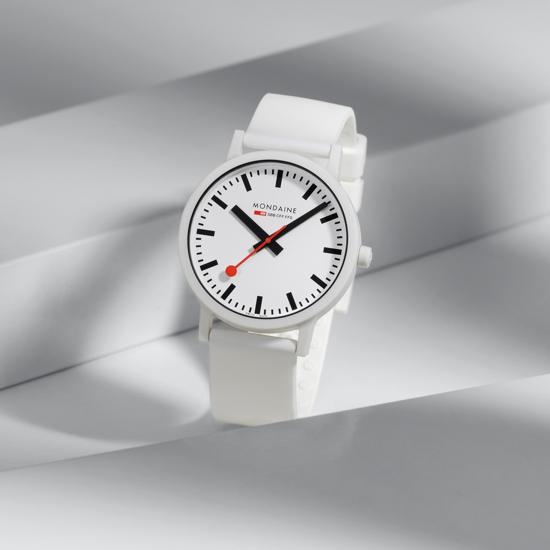 Mondaine essence Weiss 41mm