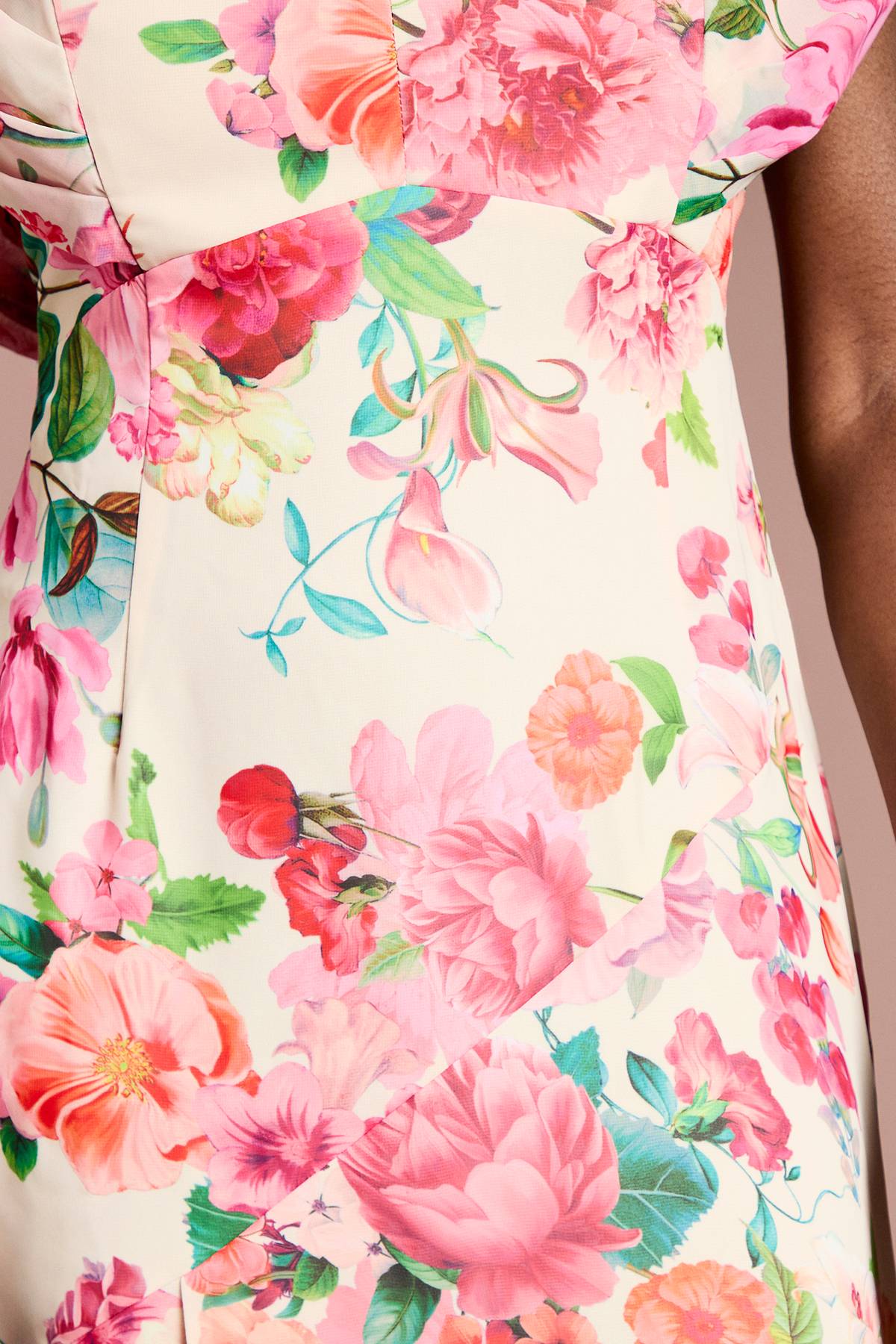 Coast Robe Midi en Mousseline Florale à Manches Courtes