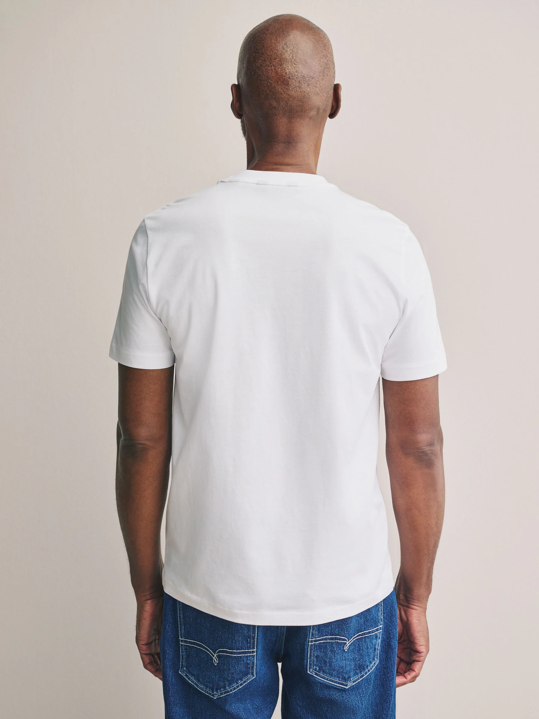 Wit - Slim Fit - Signature SUPIMA® Cotton Crew Neck T-Shirt
