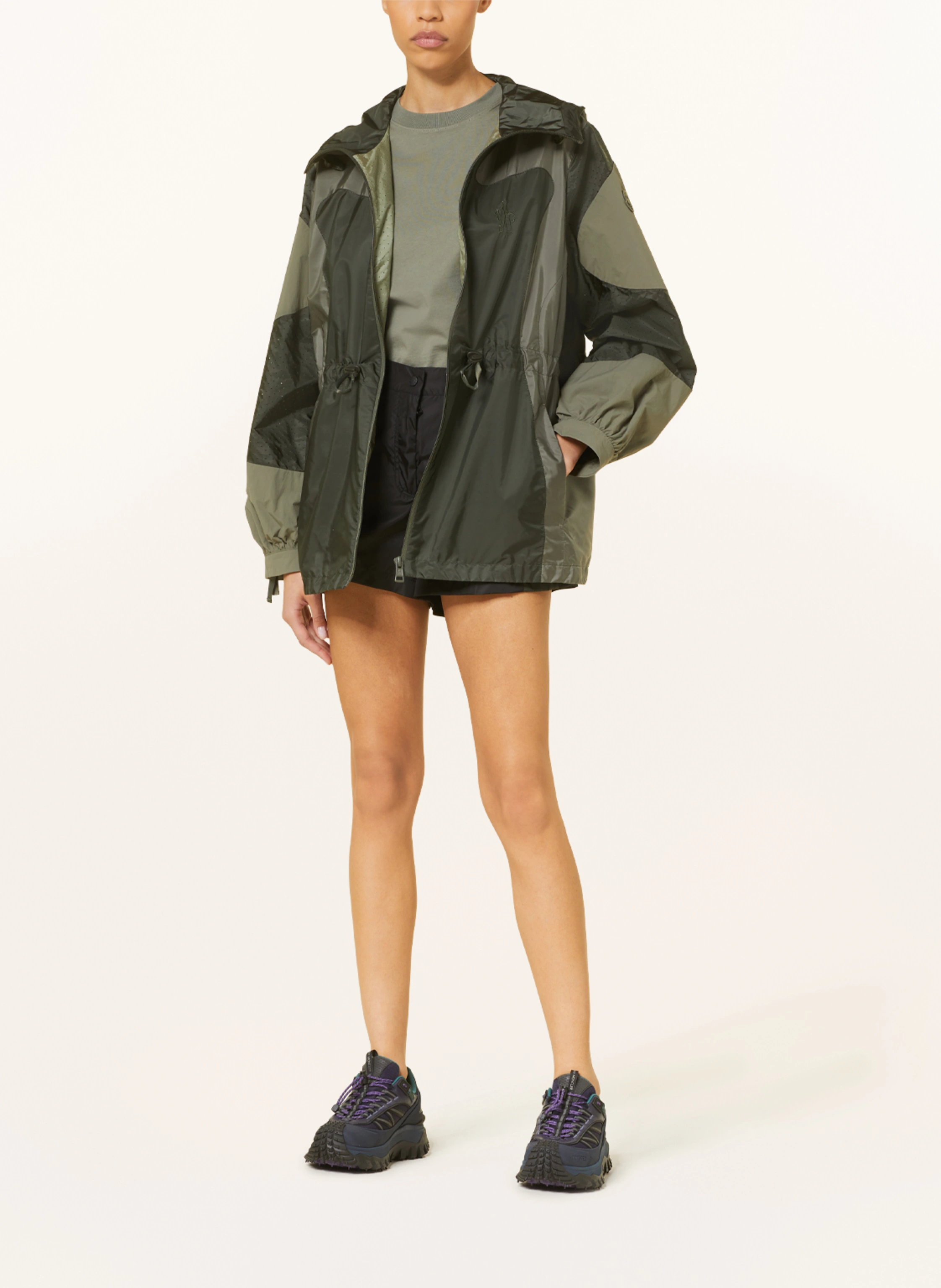 MONCLER Shorts mit Mesh