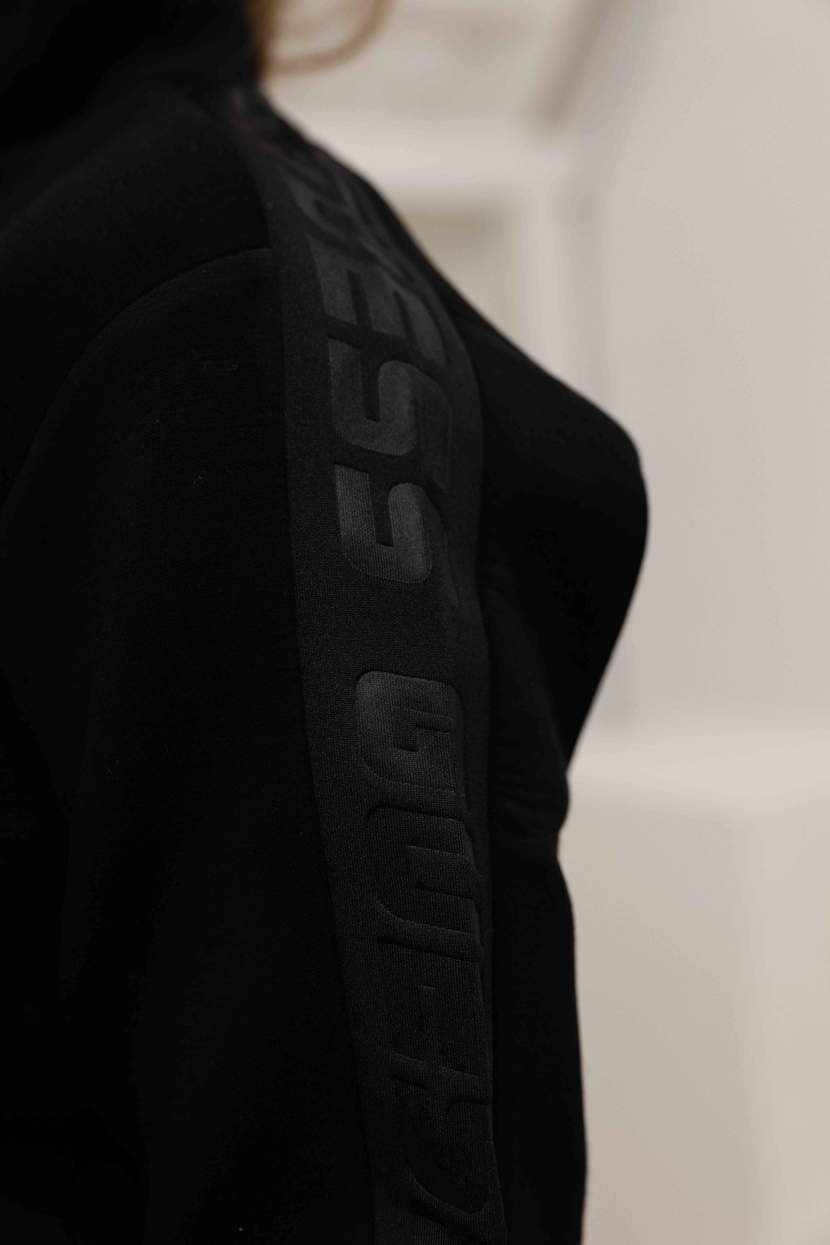 Guess New Allie Scuba Full Zip Trainingspak Dames Zwart