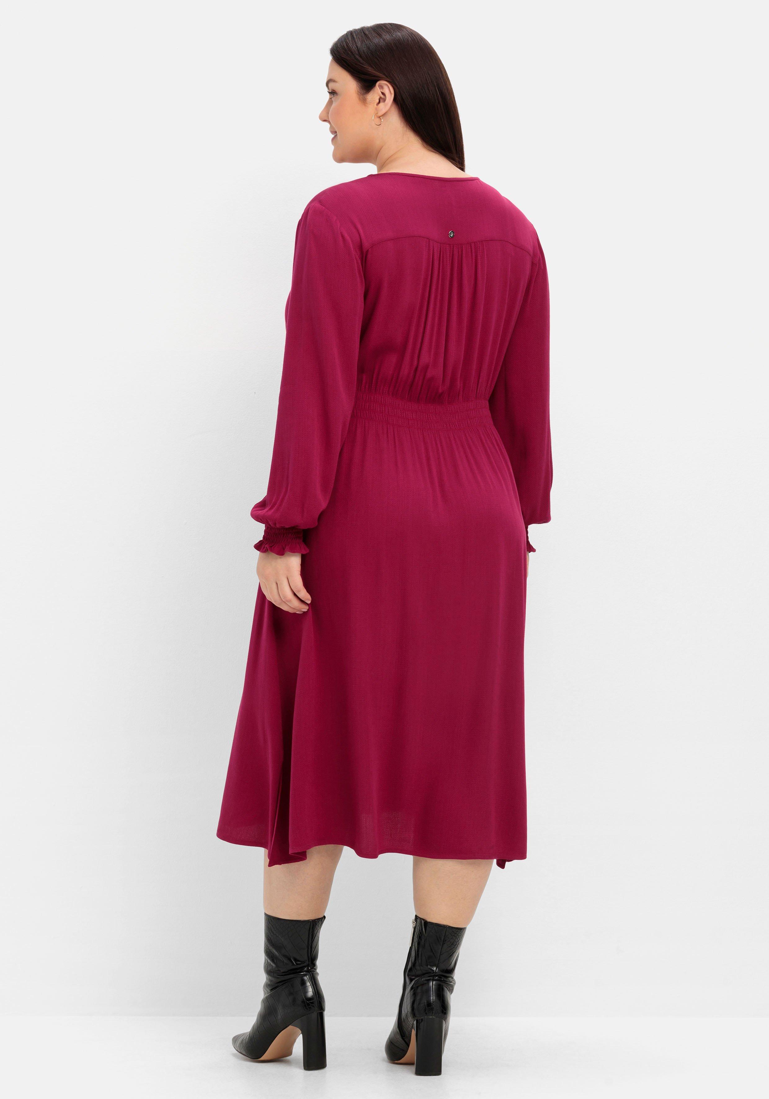 Midikleid mit Smok-Details, aus Viskose