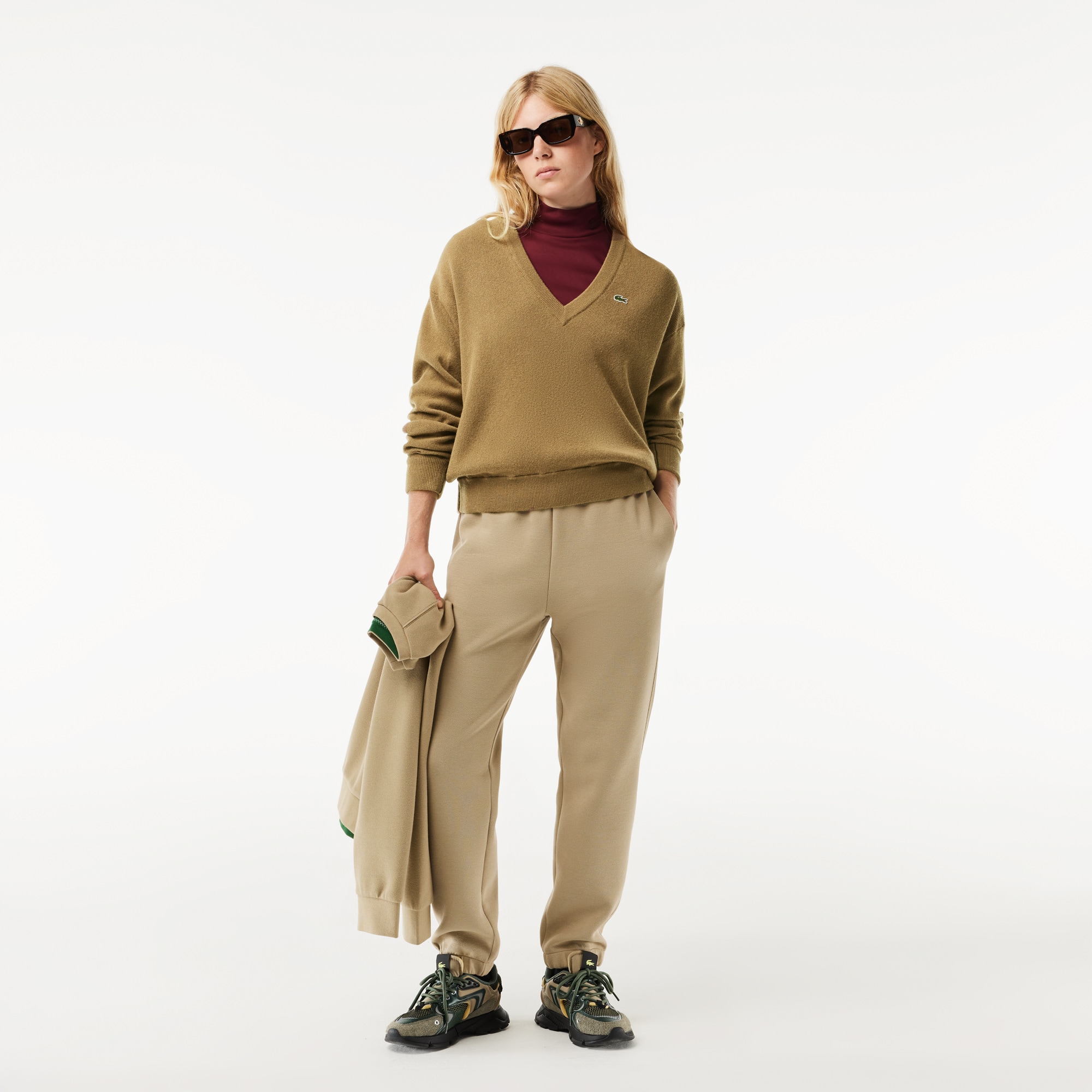 Pull femme Lacoste col en V uni en laine Pullovers - Marron - Lacoste - Femme