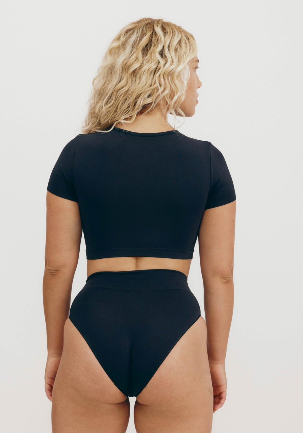 Organic Basics Crop Tee ReSmooth Black