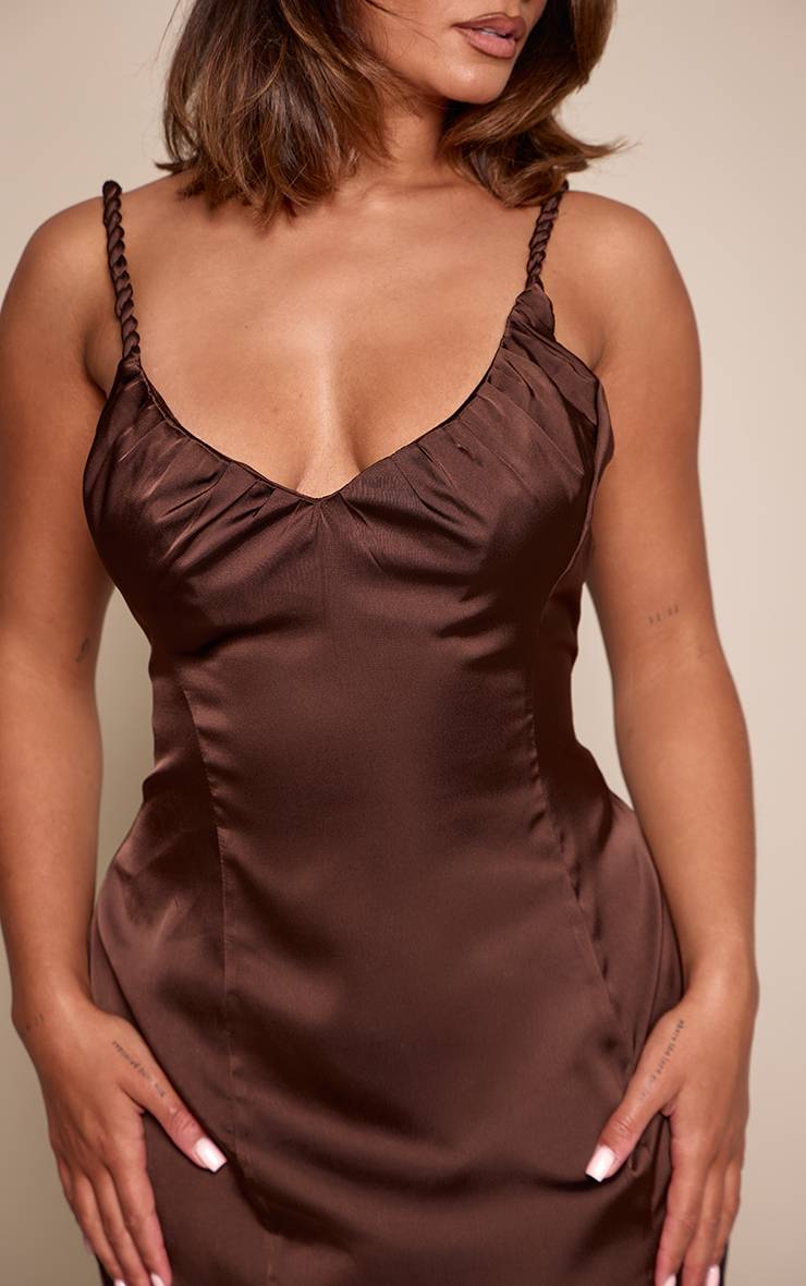 Marron Mini Robe Moulante Shape À Bretelles Torsadées En Satin
