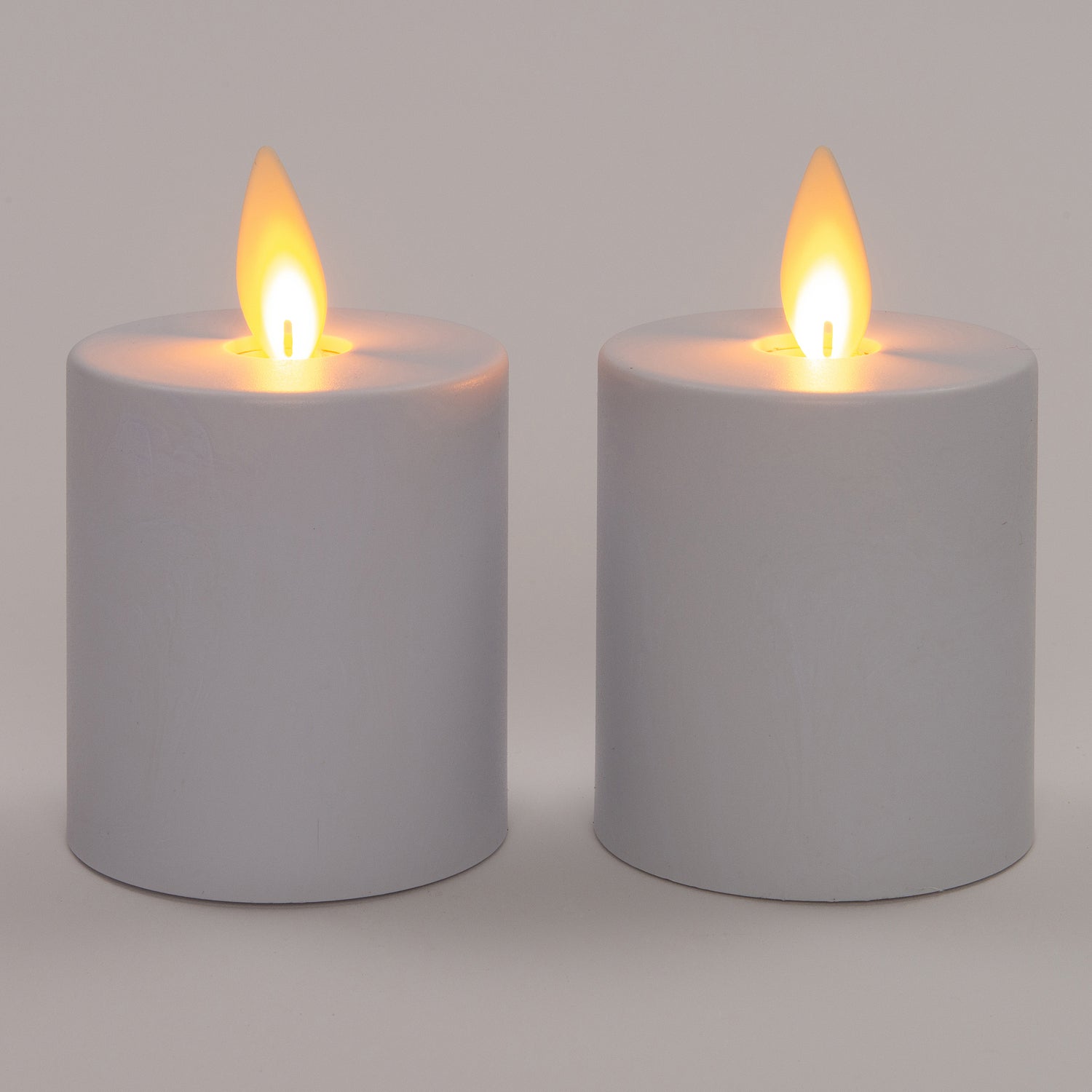 Anna's Collection LED waxinelicht met bewegende vlam wit D 5 H 5 cm 2 stuks