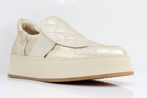 TRUMAN'S Slipper