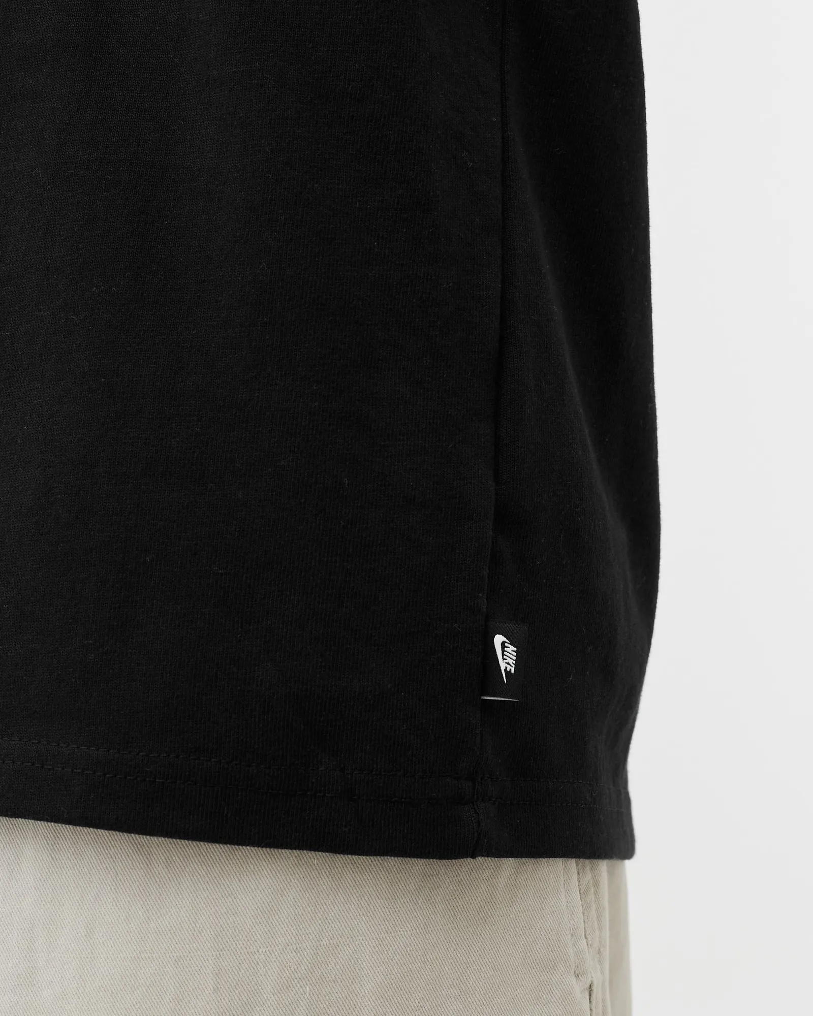 Nike Premium Essentials Longsleeve