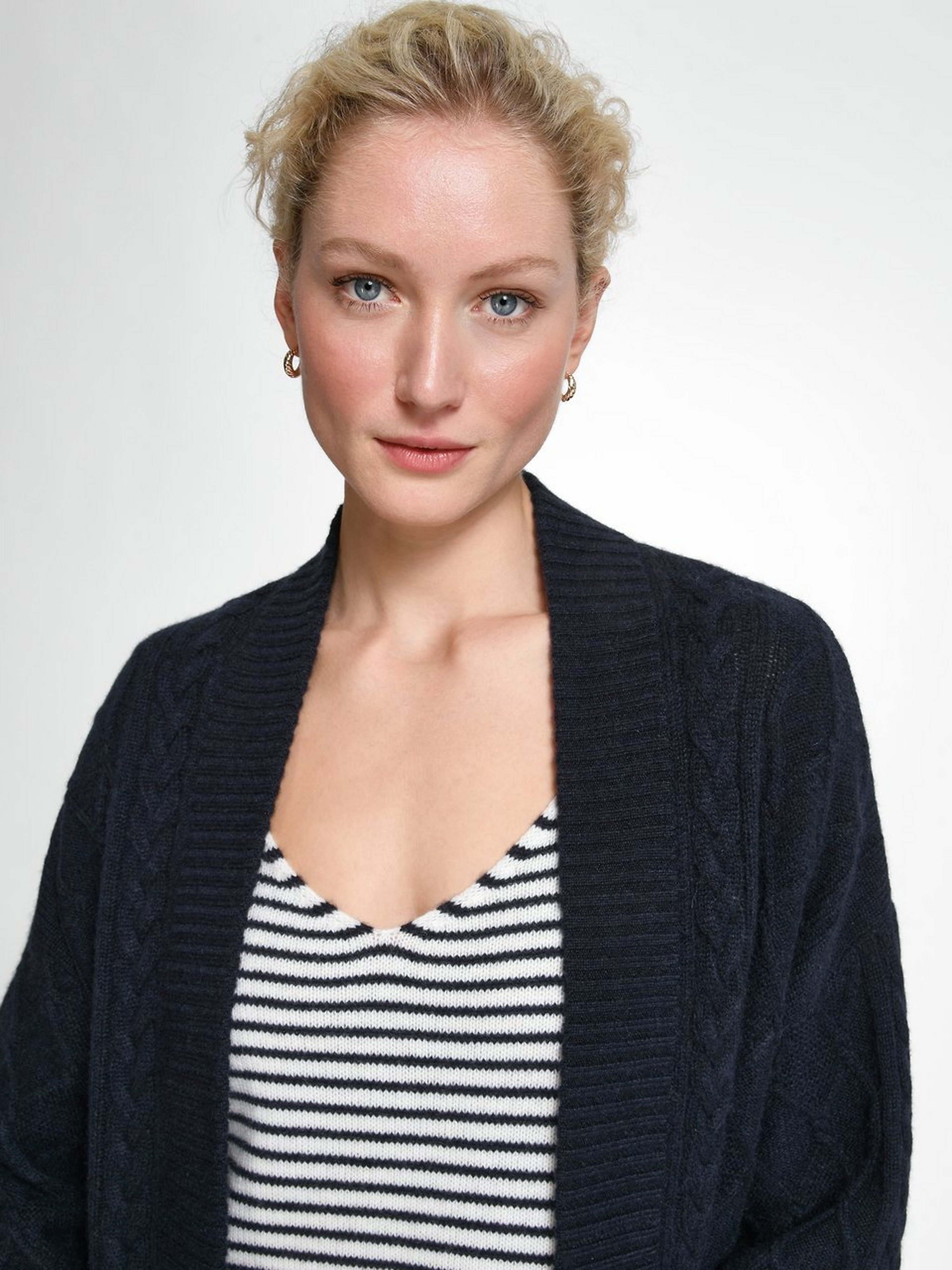 Strickmantel aus 100% Premium-Kaschmir