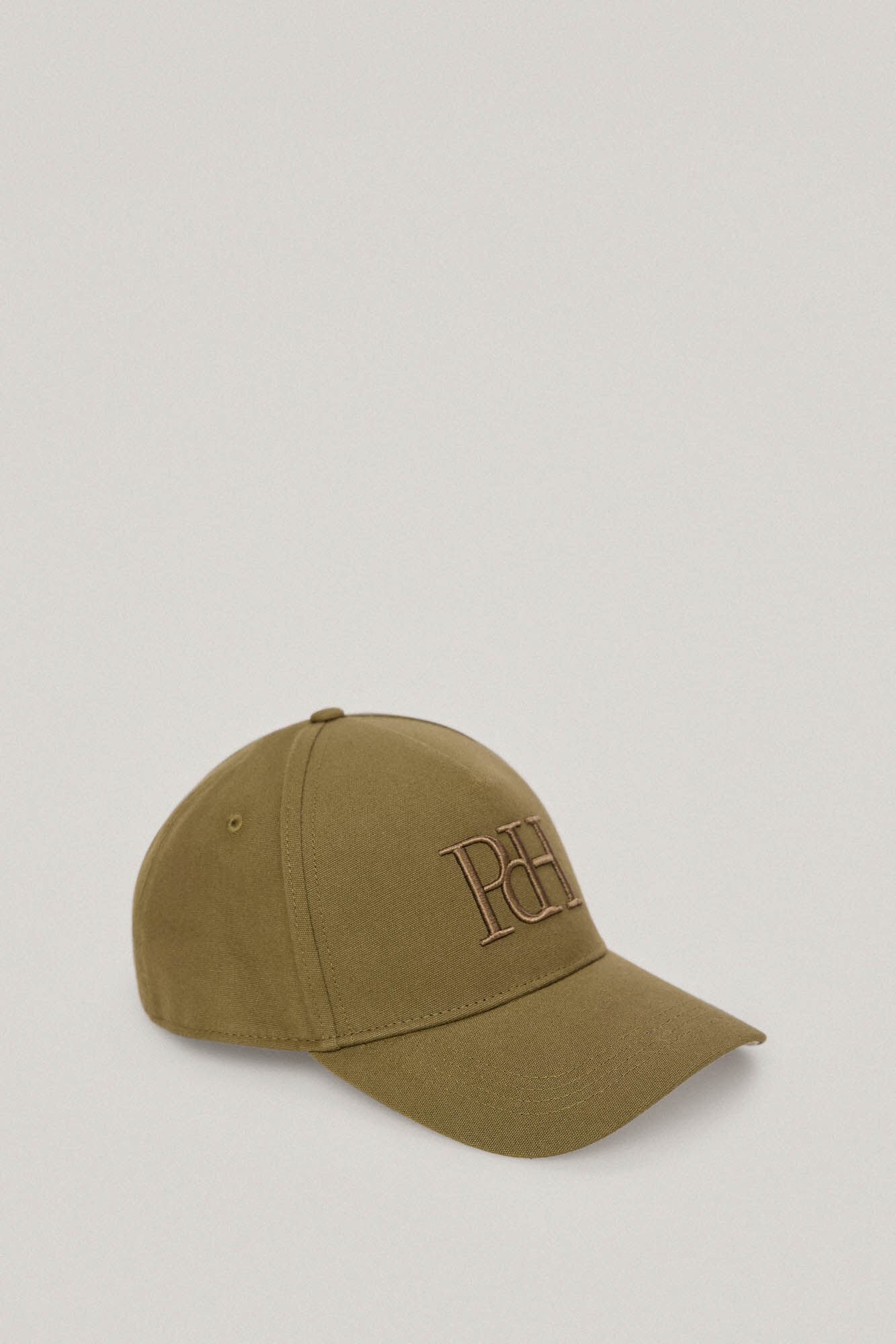 Boné com aba e logotipo - Verde
