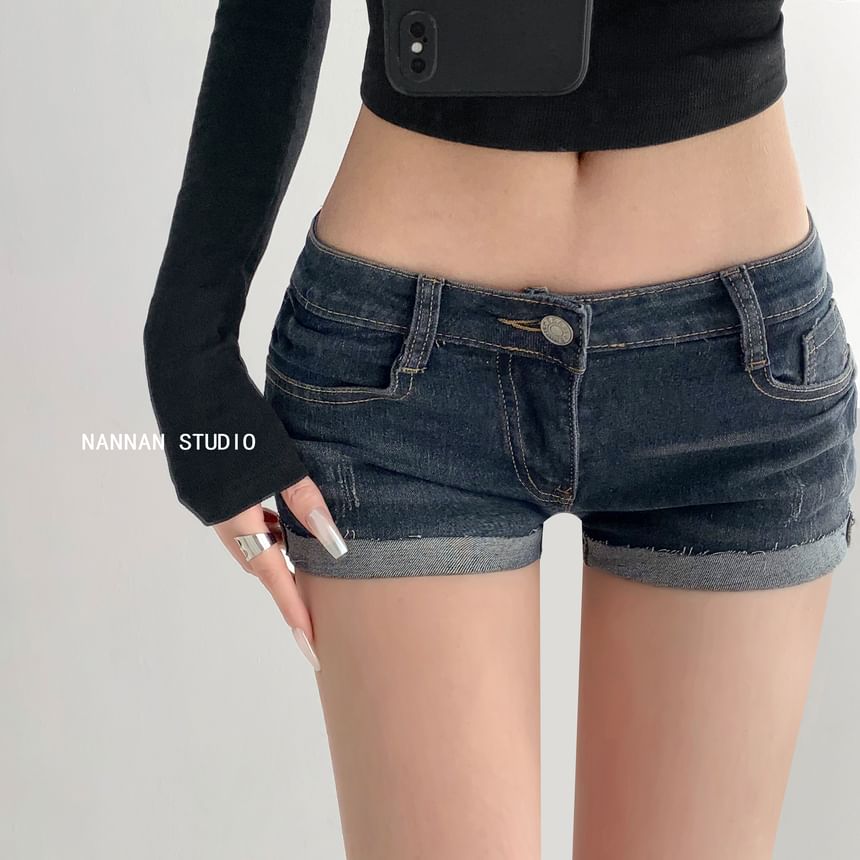 Shira - Denim shorts met lage taille en opgerolde zoom
