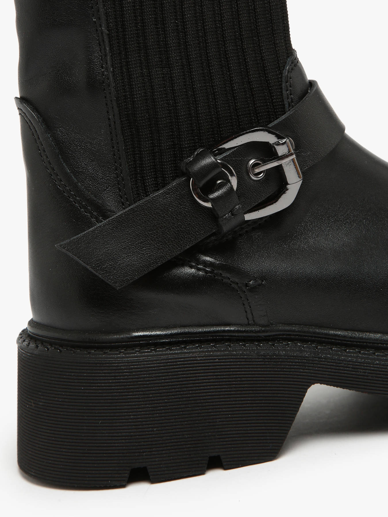 Bottines en cuir INUOVO