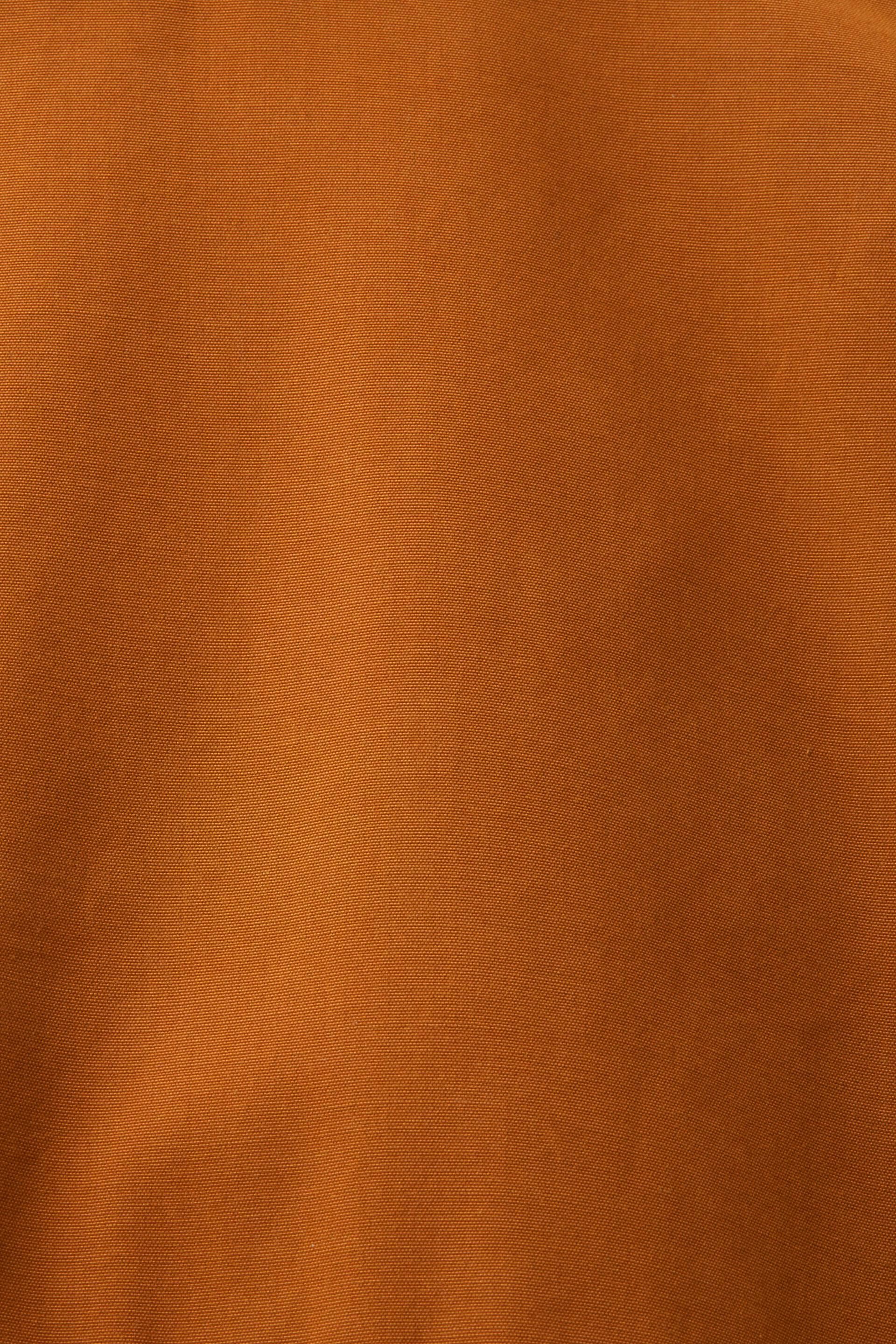 Blouson bombardier doté d’un col à rabattre
