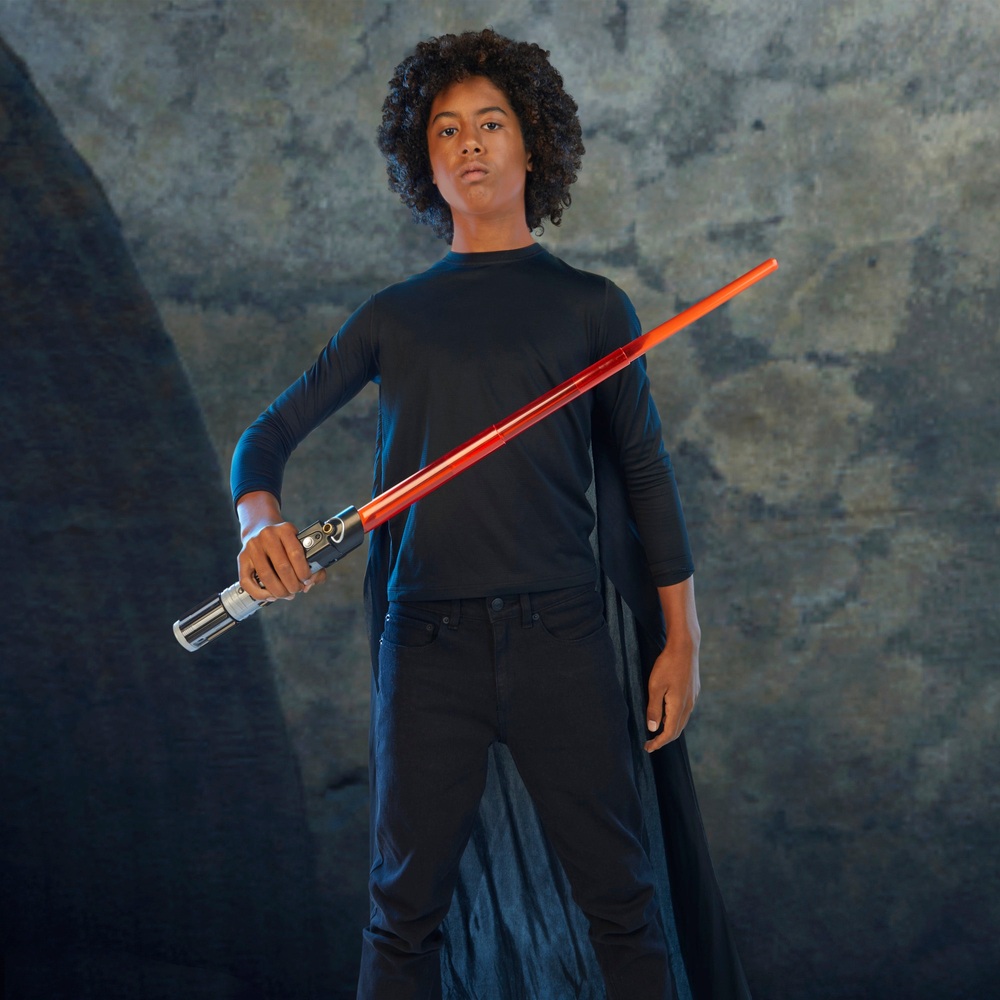 Star Wars Lightsaber Forge Darth Vader Elektronisches ausziehbares rotes Lichtschwert