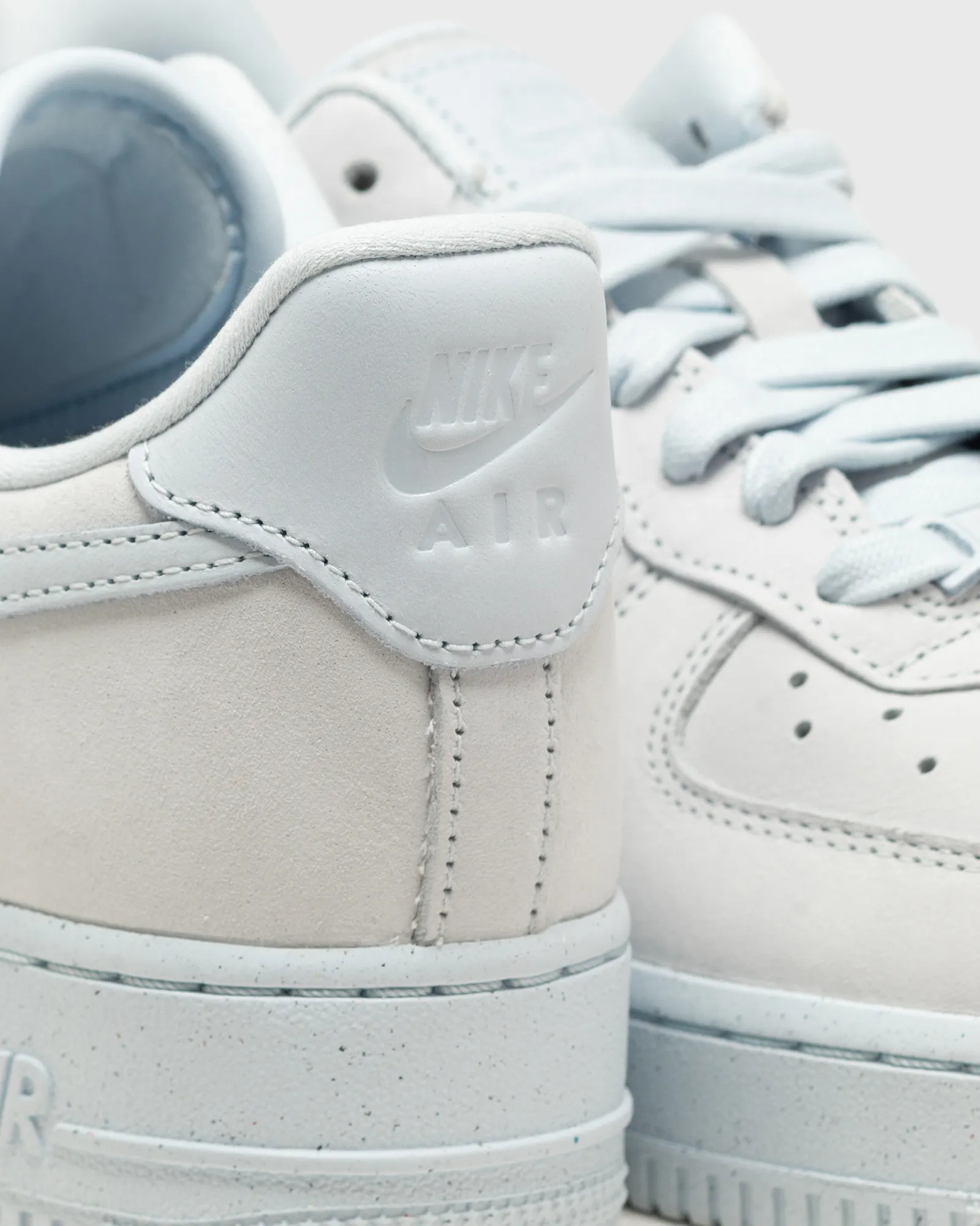Nike WMNS AIR FORCE 1 '07 PRM 'Blue Tint'