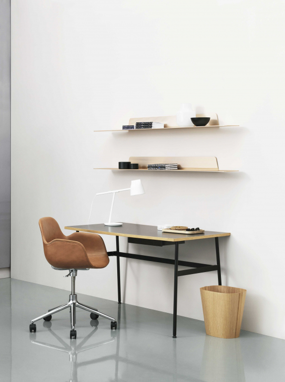 Normann Copenhagen Jet wandplank 160 cm zwart