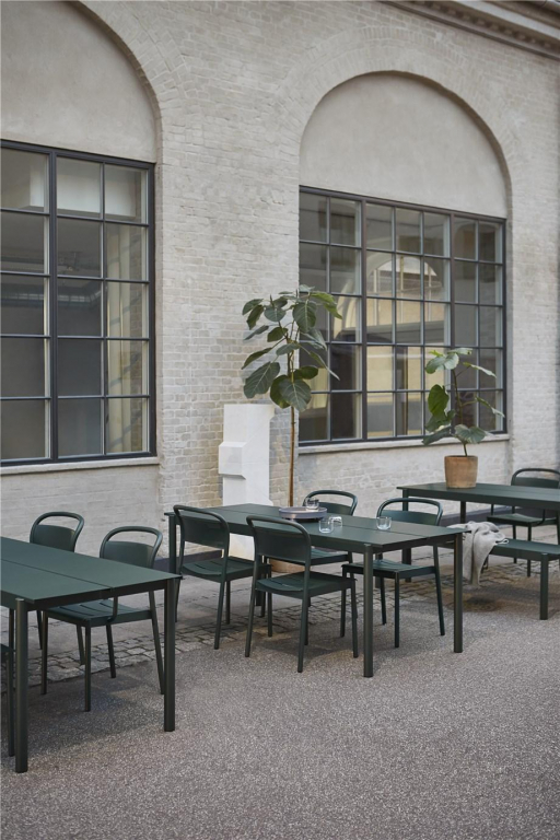 Muuto Linear steel tuinstoel Dark Green