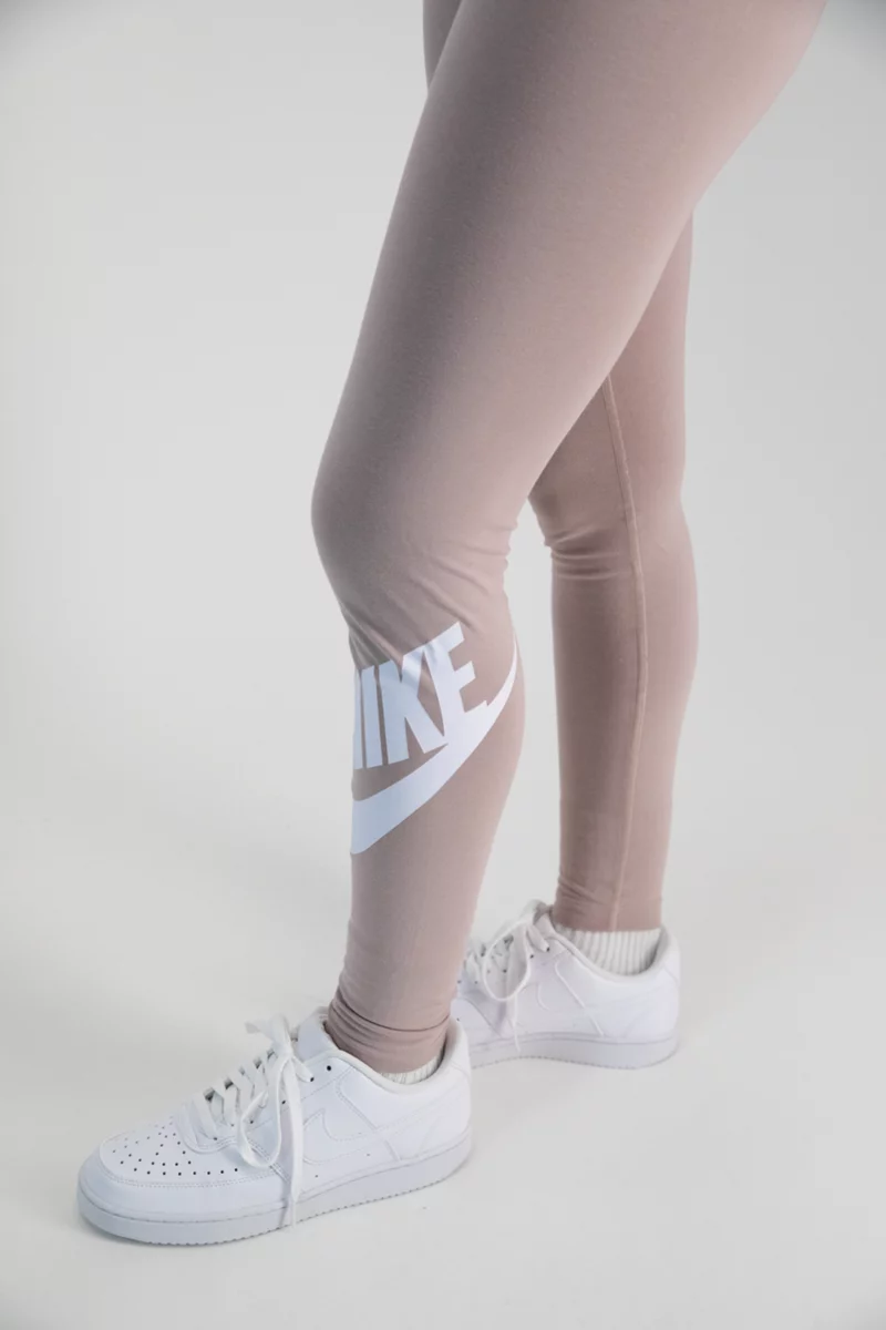 Nike Sportswear Essential Damen Tight