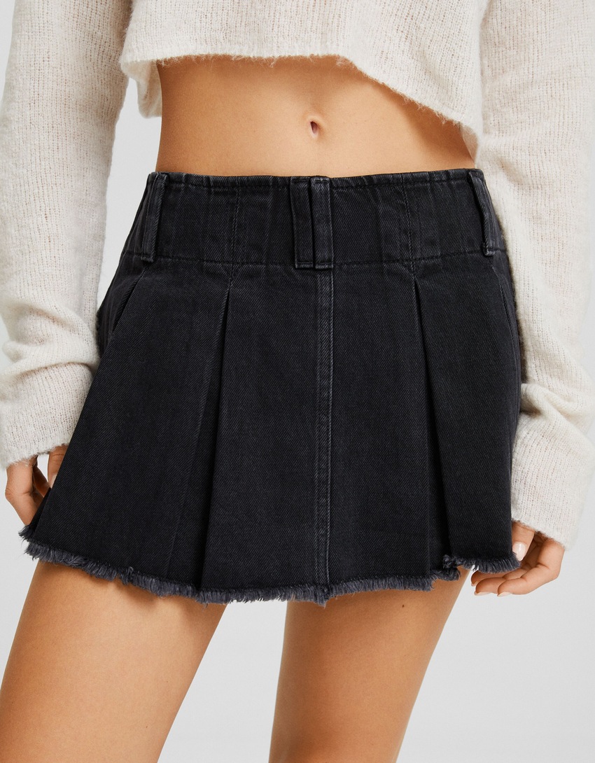 saias-calça plissadas em denim desbotado