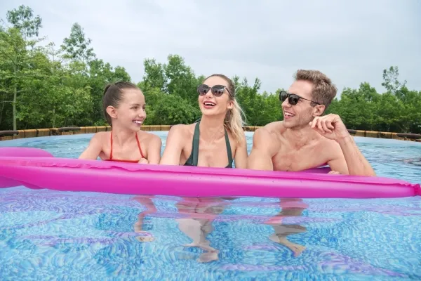 Bestway Power Steel™ Swim Vista Series™ Pool Set - 5.49m x 1.22m 23062 L